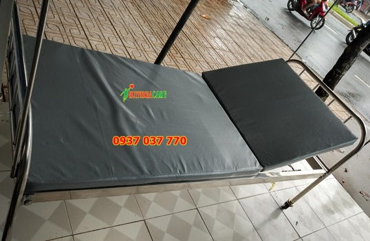 Giuong benh inox nang dau co banh xe